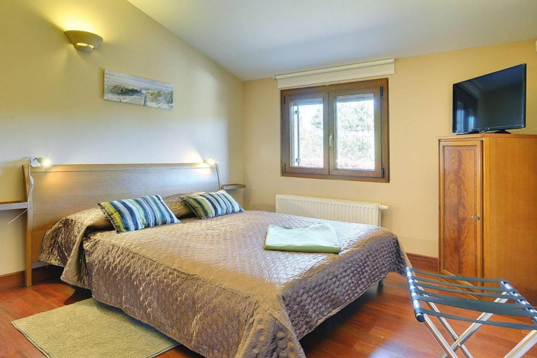 Bedroom 3, Villa in Pomer with Pool near Pula Amphitheater, Medulin