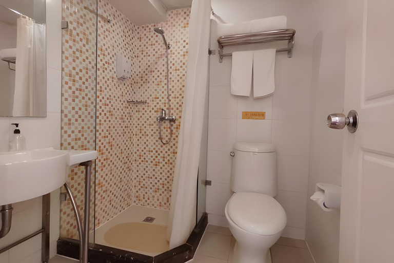 Bathroom, Home Inn Harbin Convention and Exhibition Center Gongbin Road Metro Station, Harbin