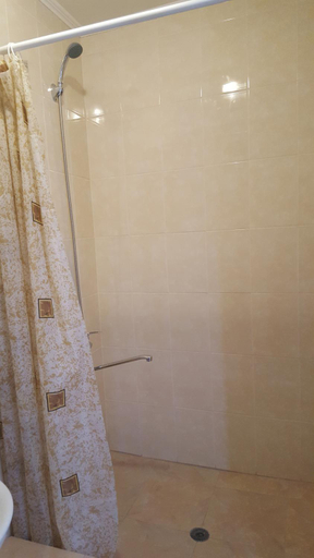 Bathroom 5, Gostievoi dom "Lyzhnik", Istrinskiy rayon