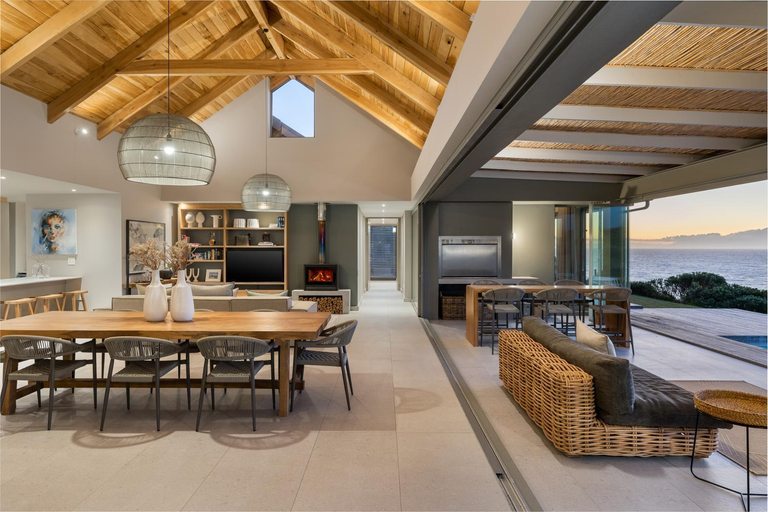 Food & Drinks, Romansbaai Collection, Overberg
