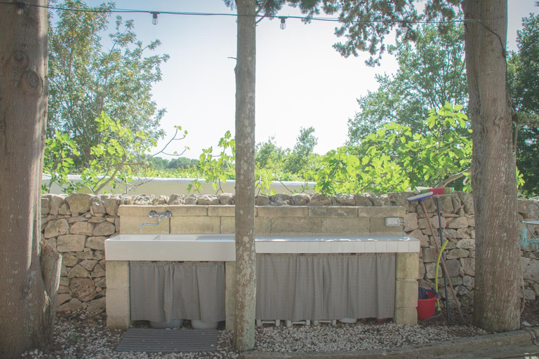 Others 5, Ad un passo da Cisternino - Trulli con Foresta, Bici e BBQ, Brindisi