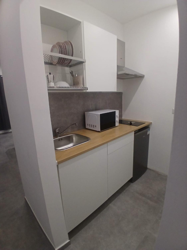 Others 3, Affittacamere da Anna, Isernia