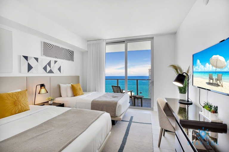 Bedroom 3, Oceanfront Balcony: Endless Views+ Amazing Pools, Broward