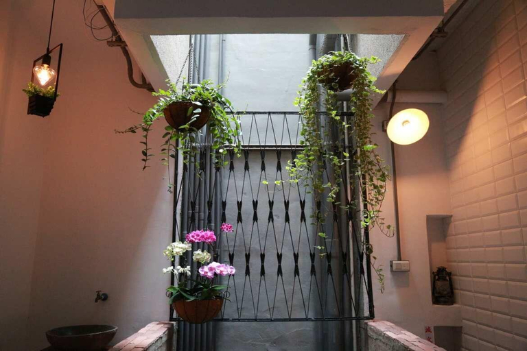 Others 4, Lane Alley, Tainan