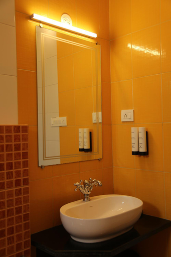 Bathroom 3, Sinclairs Palace Retreat Udaipur, Rajsamand
