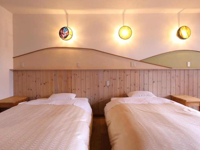 Bedroom 4, Kamiyamada Hotel, Chikuma