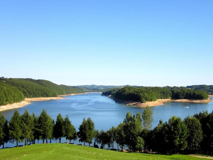 Others 5, Peaceful Mountain Retreat, Cantal