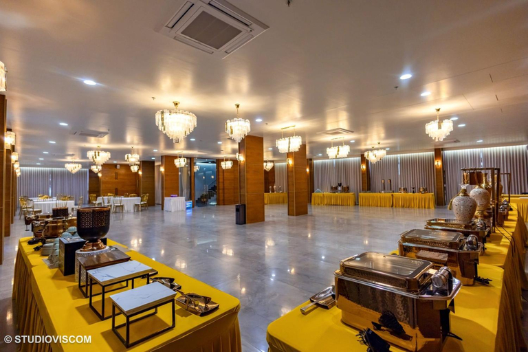 Food & Drinks 3, Hotel Veritas Grand, Ahmadabad