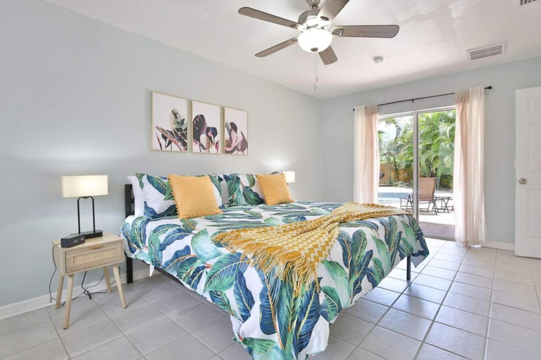 Others 2, Coastal Villa W Amazing Courtyard - Splash Pad!, Manatee