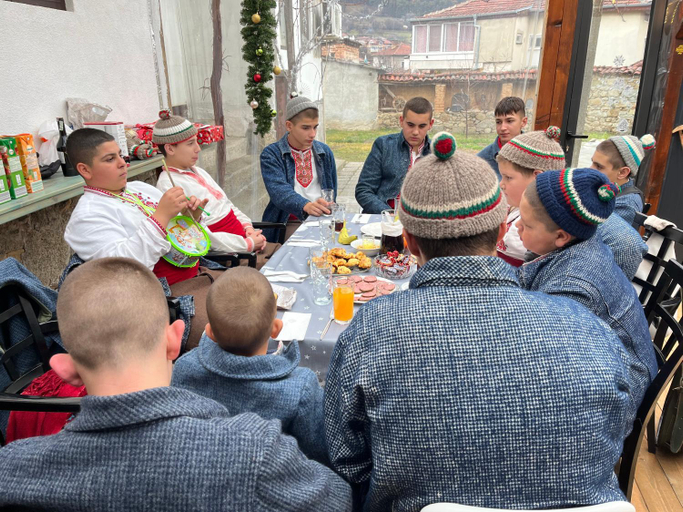 Food & Drinks 4, Къща Христини, Karlovo