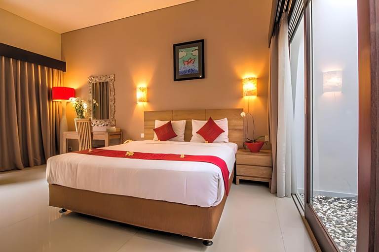 Bedroom 3, Svarna Suites Seminyak, Badung