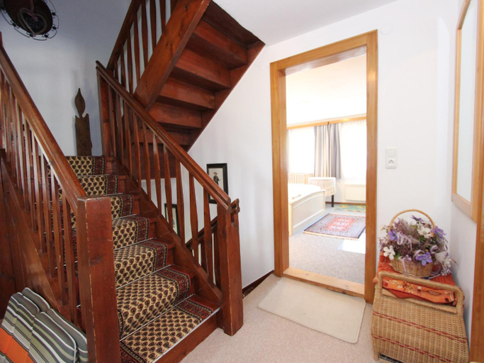 Others 5, Chalet Bamberg near Ski Lift Slope, Zell am See
