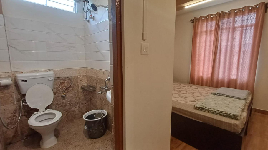 Bathroom 3, Aroma Inn, East Khasi Hills