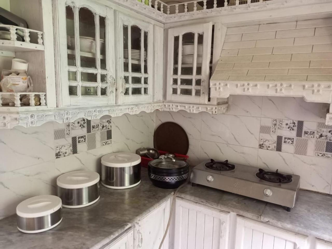 Others 4, Pine Peak Lodges, Hazara