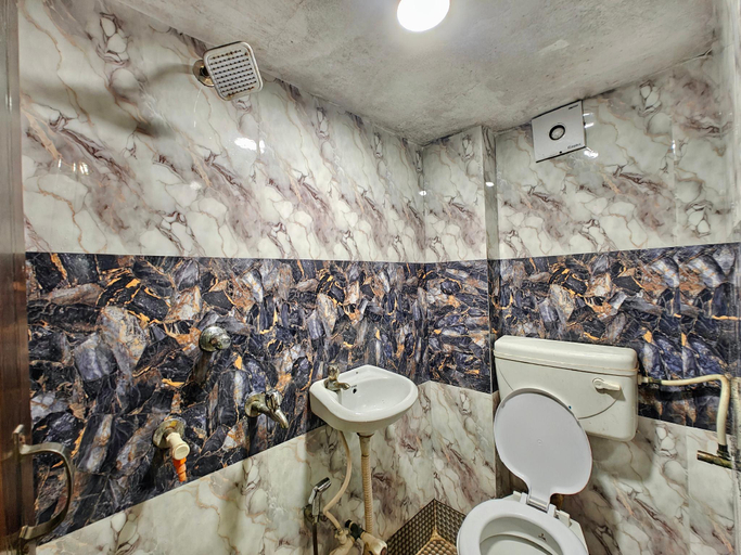 Bathroom 3, Hotel Shikhar inn, Ujjain