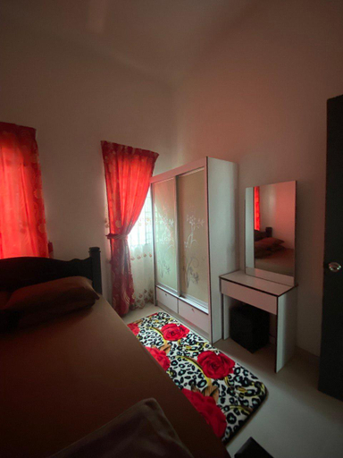 Bedroom 2, LADIYA HOMESTAY ISLAMIC MACHANG, Machang