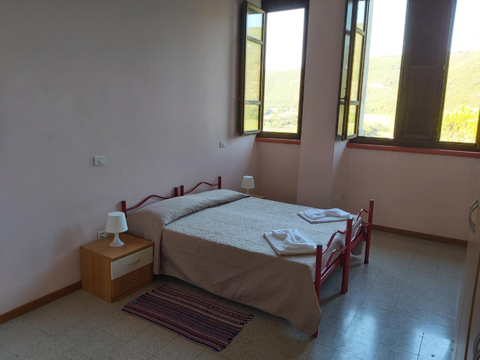Bedroom 4, San Francesco, Terni