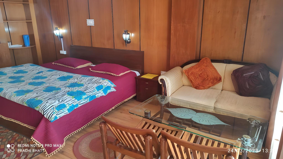 Bedroom 2, Hotel Himshikhar, Pithoragarh