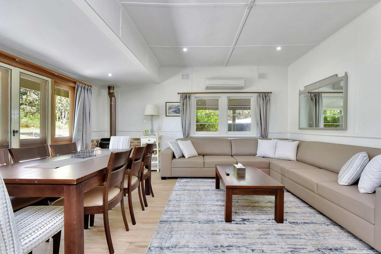Others 4, Brokenback Vineyard Cottage, Cessnock