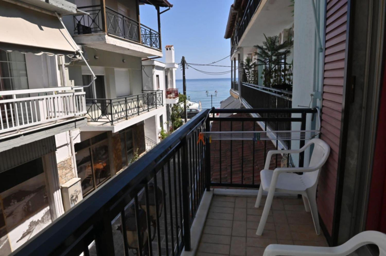Others 3, Faros, Central Macedonia