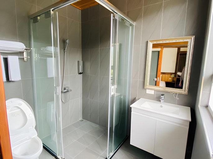 Bathroom 4, Puli Diary, Nantou