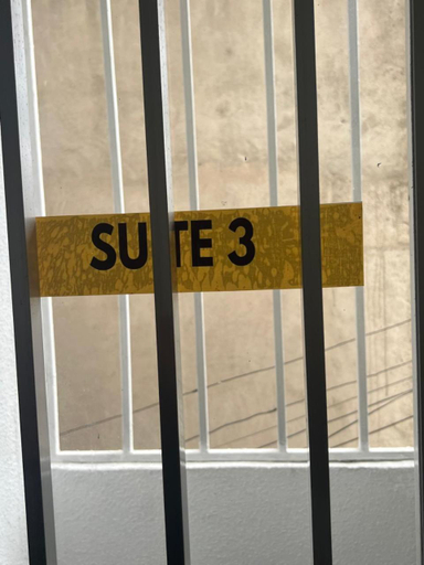 Others 4, Suite 3, Casa Amarela, Terceiro Andar, Nova Iguaçu