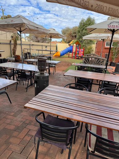 Food & Drinks 5, The Piccadilly Hotel, Kalgoorlie-Boulder