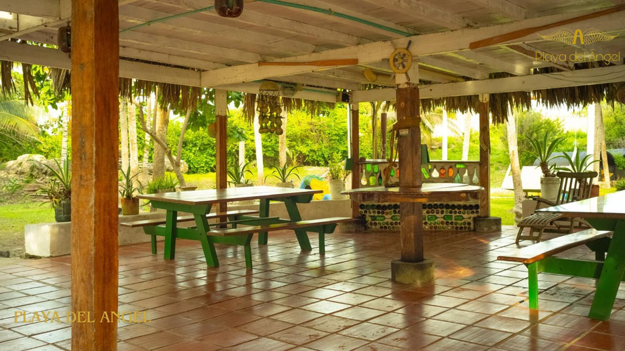 Food & Drinks 4, Playa del Angel, Cartagena de Indias