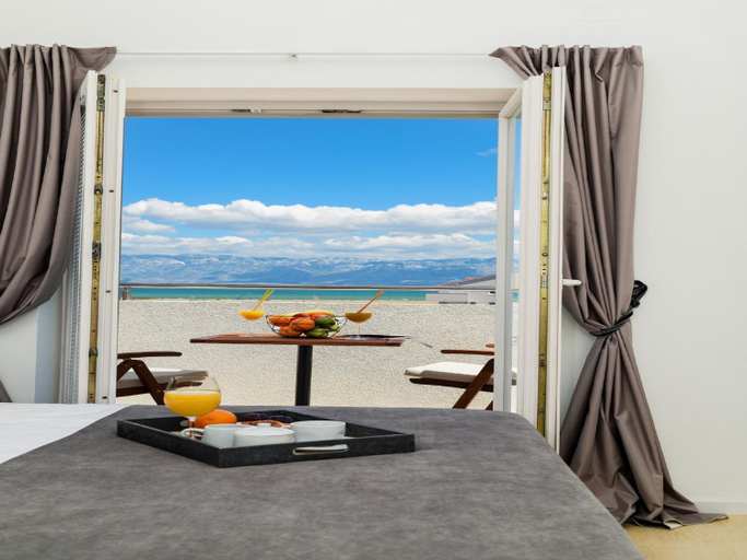 Bedroom 2, Villa in Nin with Sea View and Beaches, Nin