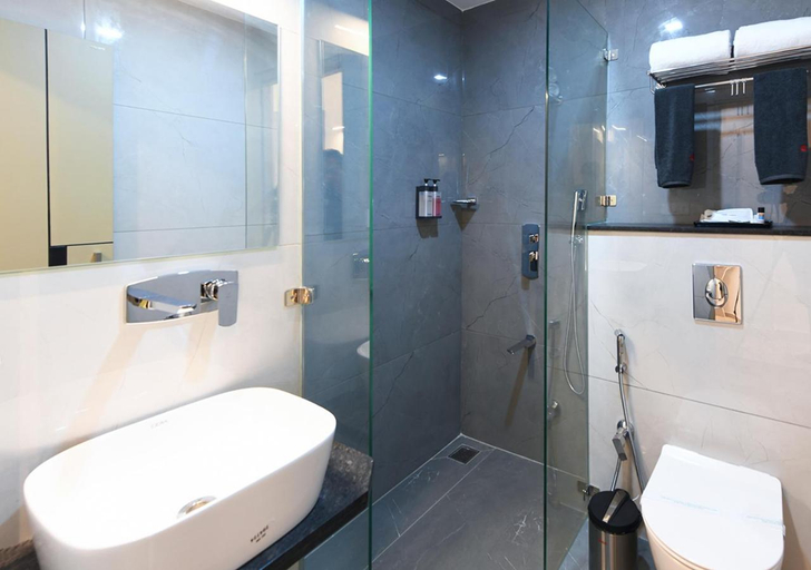 Bathroom 4, Hotel Regency Grande, Thiruvananthapuram