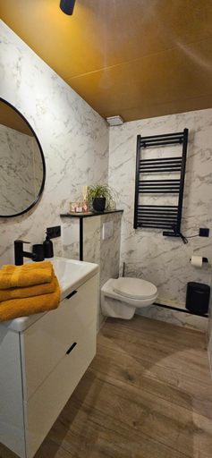 Bathroom, Ferme La Joye, Luxembourg