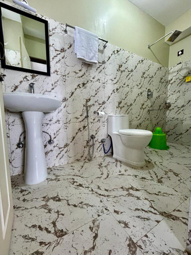 Bathroom, Khimsa Lodge, South Sikkim