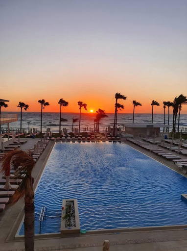 Sport & Beauty 2, Constantinos the Great Beach Hotel