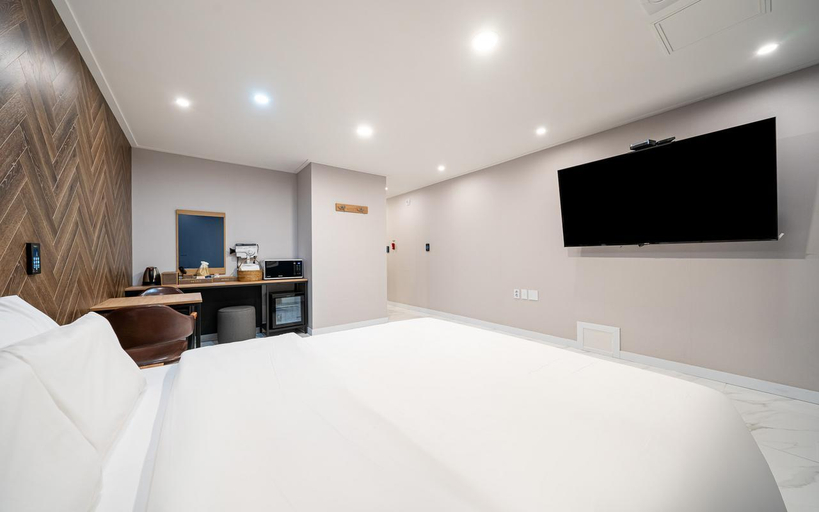 Bedroom 4, Pocheon Sky Drive-in Self Check-in hotel, Yangju