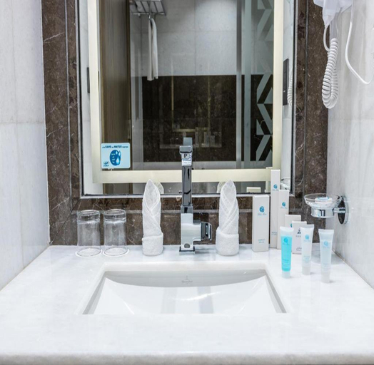 Bathroom 4, View Al Madinah Hotel, Al Madinah Al Munawwarah