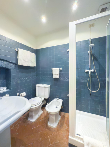 Bathroom 5, B&B Villa Le Farnete, Prato