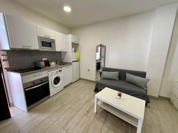 Others 4, Apartamento con cocina Americana en Marbella Elvira, Málaga