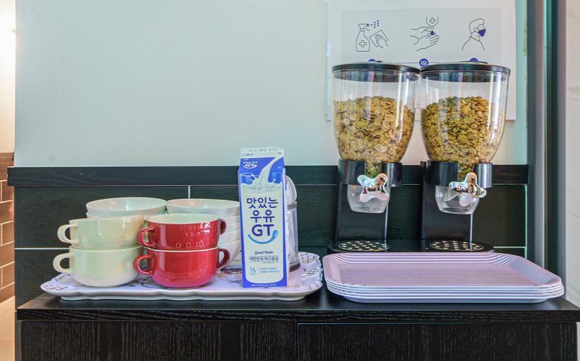 Food & Drinks 5, Haman Hotel Lupine, Haman