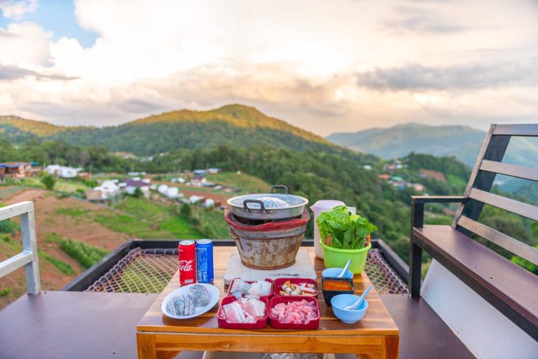 Food & Drinks, SaengnuaCampping MonJaem, Mae Rim