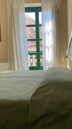 Bedroom 3, Hotel Rainero, Asti