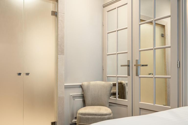 Bedroom 3, Hotel Perreyve, Paris