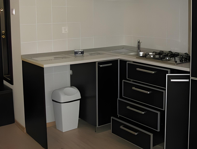 Others 5, Hotel Royale, Galati