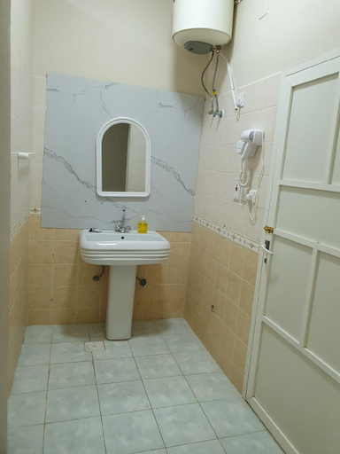 Bathroom 5, Aleairy trading group co ltd branch 3 - شركة مجموعة العييري التجارية المحدودة الباحة 