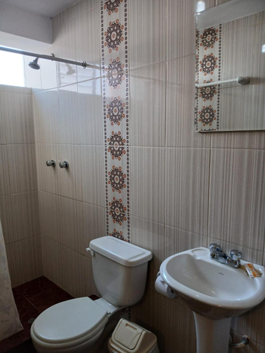 Bathroom 4, HOSTAL MILAGROS Inn, Puno