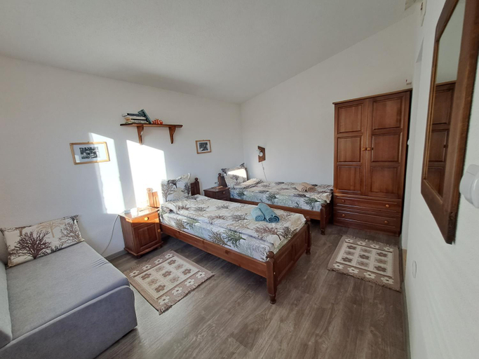 Others 2, SavayaTribe, Smolyan