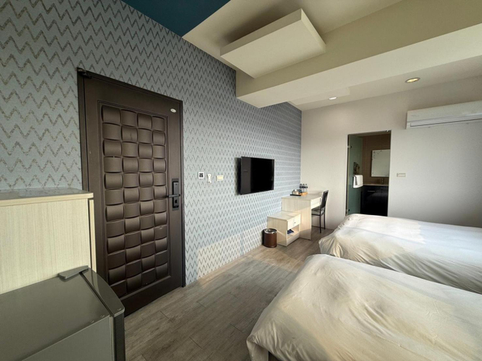 5, HIYES Hotel, Chiayi City