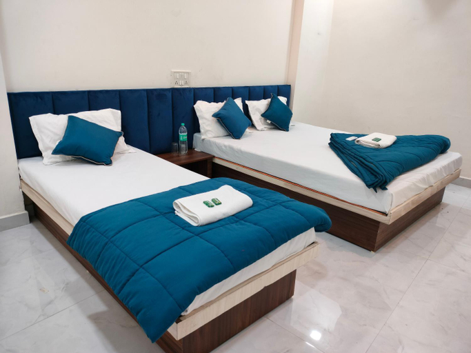 Bedroom 1, Rudransh Guest House, Ujjain