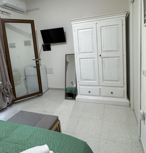 Bedroom 2, B&B Feronia, Nuoro