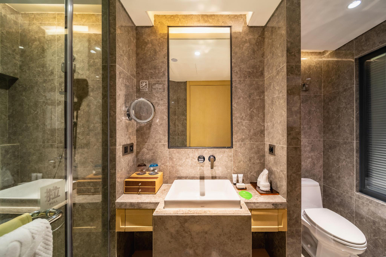 Bathroom 5, Grand Metropark Liyuan Hotel Chongqing, Chongqing