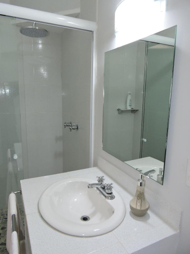 Bathroom 2, La Casita de Coyoacan, Mexico City